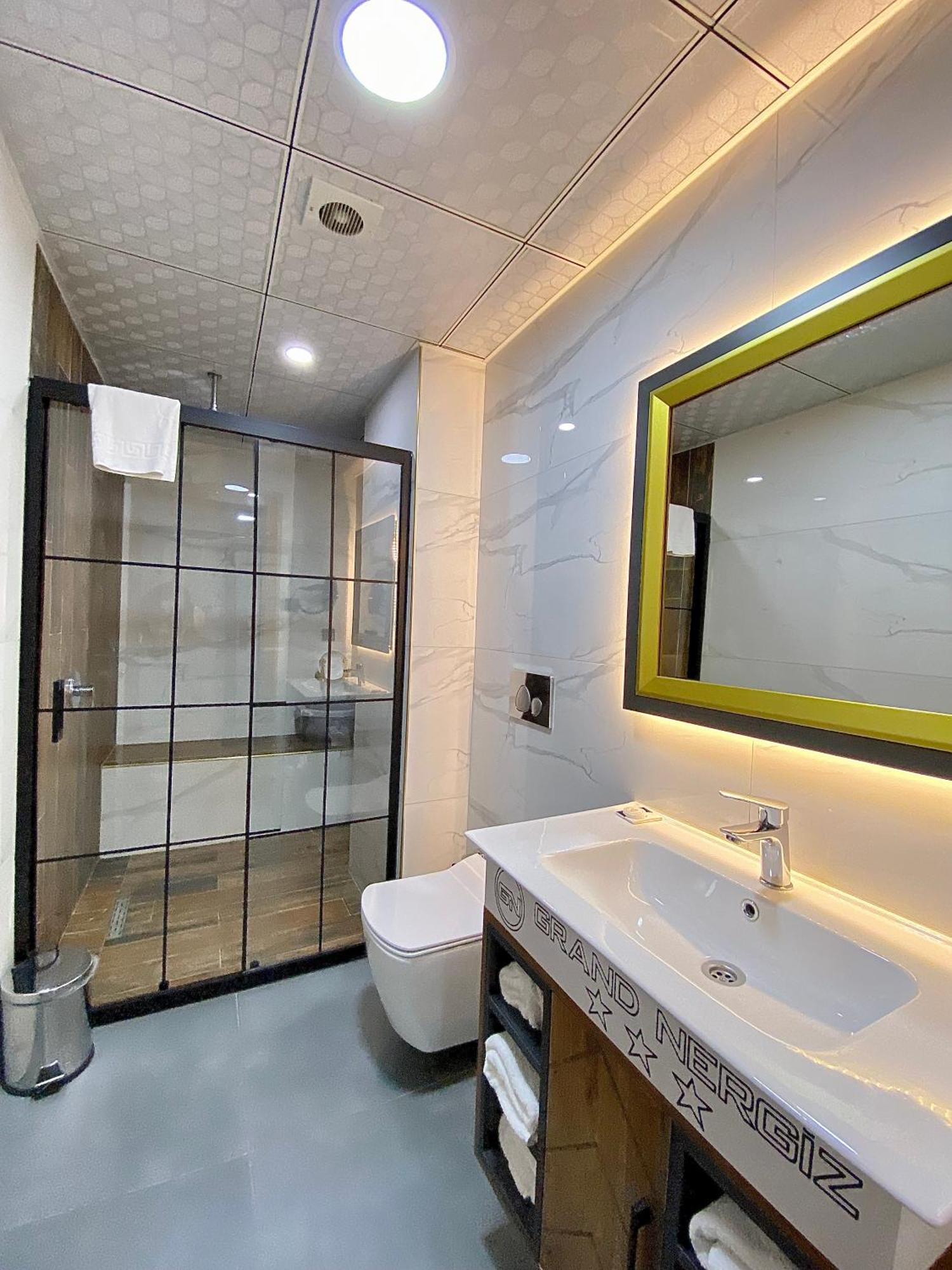 Grand Nergiz Otel Antalya Værelse billede